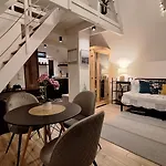 Hillside Villa *